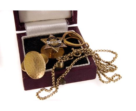 A small selection of gold items, including a 9ct gold fine chain, a 15ct gold cufflink, a yellow metal and seed pearl pendant