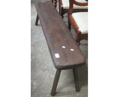 Rustic stained pig bench.(B.P. 24% incl. VAT)
