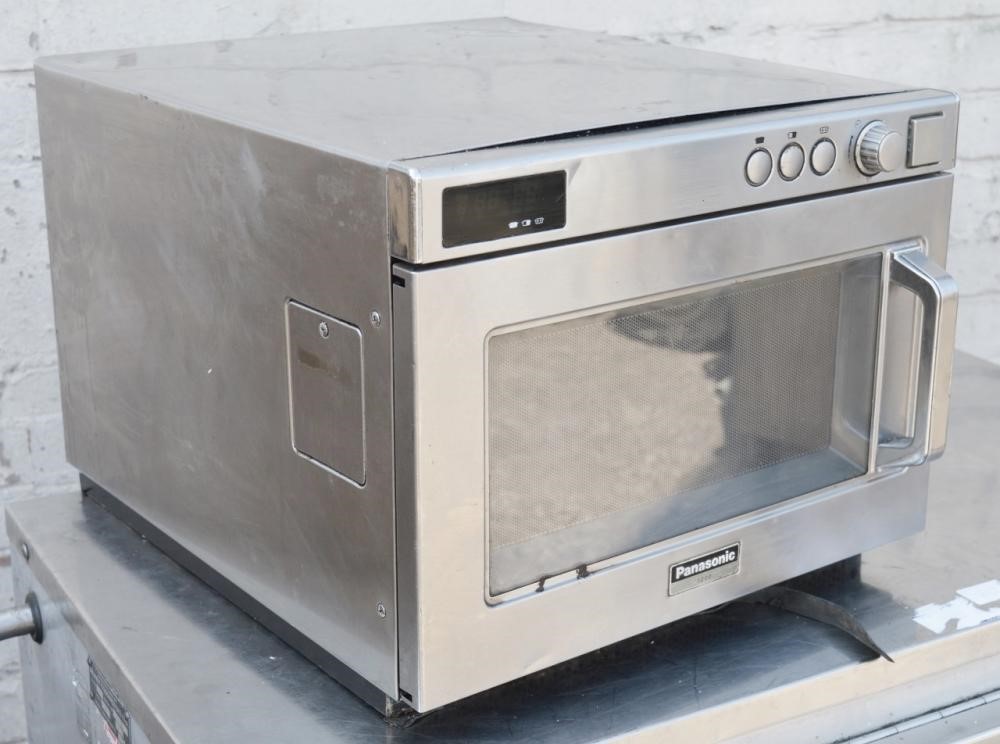 1 x PANASONIC Commercial Microwave (Model NE1247) 1980 W
