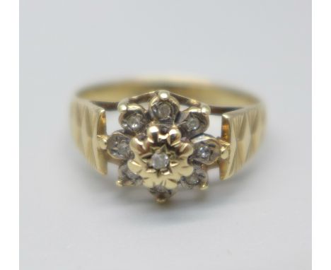 A 9ct gold and diamond ring, 1.7g, I 