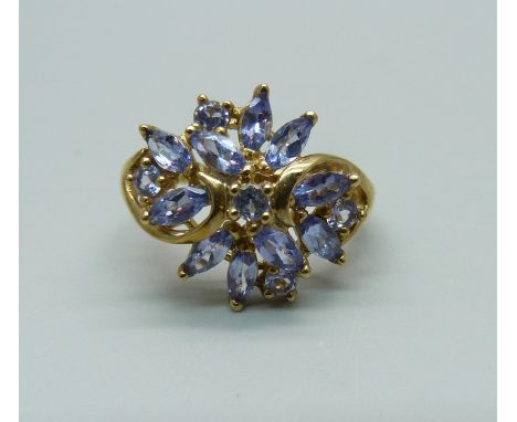 A 9ct gold, tanzanite cluster ring, 3.3g, N 