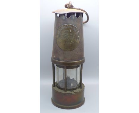 A miner's lamp 