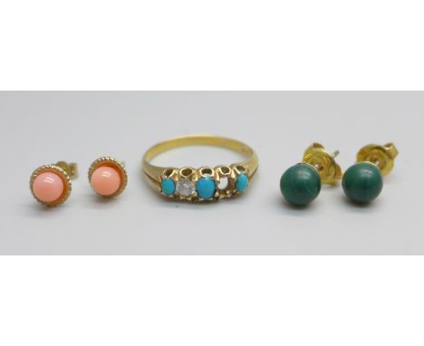 A 9ct gold and turquoise stone set ring, a/f, and two pairs of earrings, 2.1g, N 