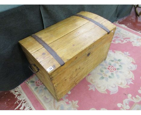 Pine dome top trunk
