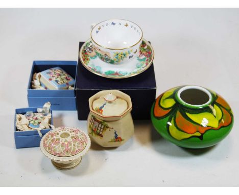 Mixed ceramics, to include modern Poole Pottery squat vase, Royal Worcester over-size cup and saucer; a Worcester type pot po