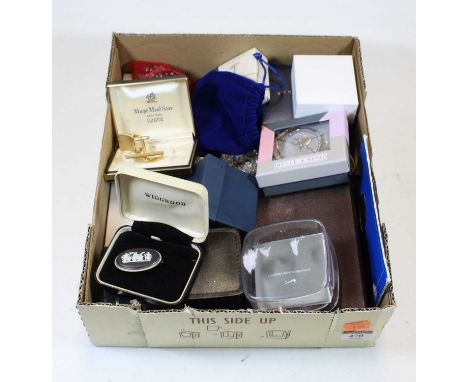 A box of miscellaneous costume jewellery to include Wedgwood black jasper ware and white metal mounted brooch, Belle &amp; Be