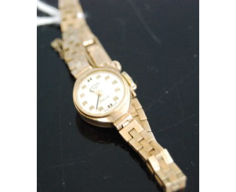 A ladies Rotary 9ct gold cased mechanical wrist watch with 9ct bracelet, gross weight 13.1g