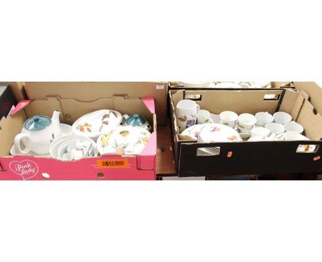 A box of mixed china to include Royal Worcester Evesham Vale part service etcCondition report: One side and one dinner plate 