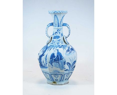 A Chinese export blue & white vase of octagonal baluster form, the neck flanked by twin ring handles, height 34cmCondition re