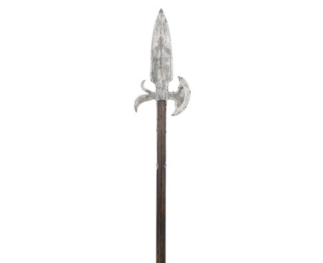 Ⓜ A RARE ETCHED HALBERD FOR THE GUARD OF THE PRINCE ELECTORS OF SAXE-WEIMAR EISENACH, MID-16TH CENTURYwith broad central leaf