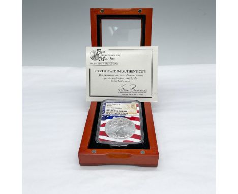 Happy New Year! Edition. The obverse side depicts full length figure of Liberty in stride draped in the folds of the flag. Sh