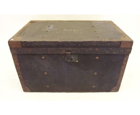A Victorian hessian covered pine trunk, 30 x 19 x 17" high