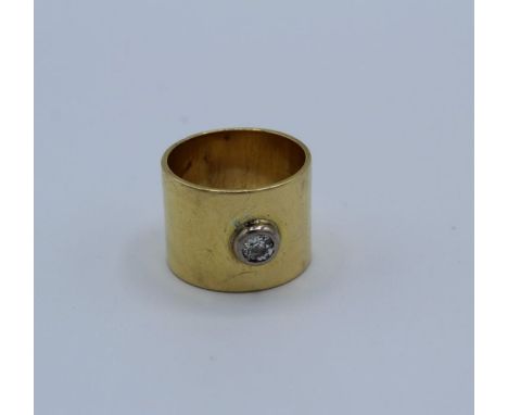 An 18ct gold and 4.5mm bezel ring set with an old European cut diamond, size R