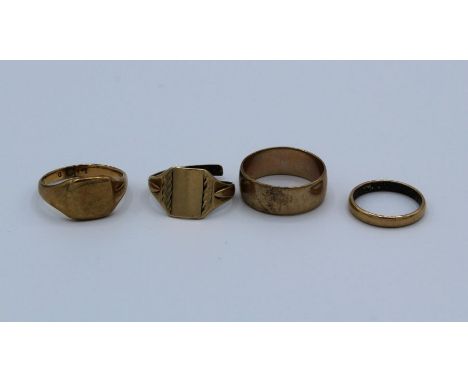 A collection of 9ct gold rings, to include a signet ring, with partial hallmarks, size Q, a band ring, size R, a finer band r