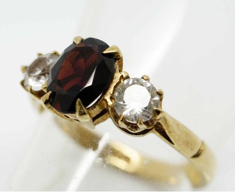 Ladies decorative 9ct gold trilogy ring with Ruby and Diamond style stones size K total weight approx 2.5g