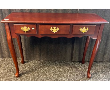 Antique style mahogany console table [61x90x30cm]