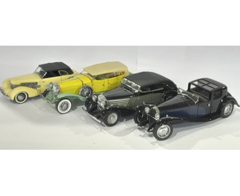 Franklin Mint A Mixed Unboxed Group to include Franklin Mint 1/24th scale 1930 Bugatti Royal Coupe Napoleon, 1937 Cord 812 Ph