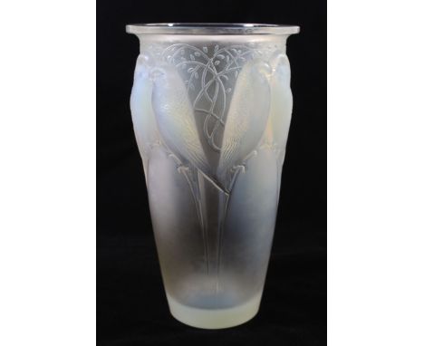 A Rene Lalique opalescent and frosted glass vase'Ceylan' signed R Lalique and numbered 905 to base, height 24cmCONDITION REPO