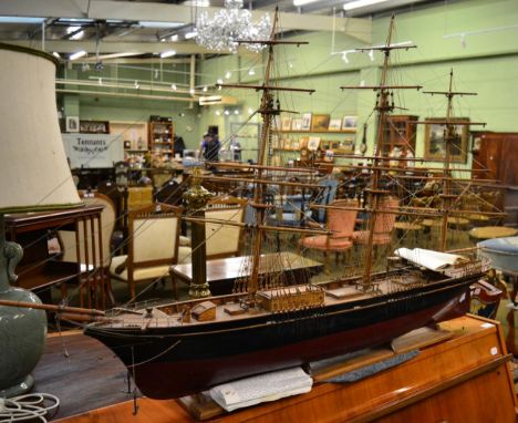 A scale model of lightening, a record breaking racing clipper