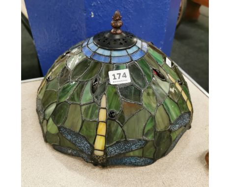 TIFFANY STYLE LIGHT SHADE