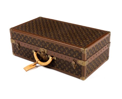 Louis Vuitton Shoe Trunk23 x 67,5 x 35,5 cm.Louis Vuitton Monogramm auf Leinwand, Schloss und Schlüssel, Nummer 1276524.20./ 