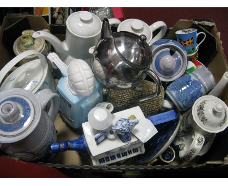 Novelty Tea Pots, Midwinter tea pot, studio pottery, coffee pot etc:- One Box