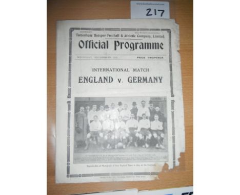 1935 England v Germany Football Programme: Played at Tottenham on 4 12 1935 a first team fixture. Programme has writing insid