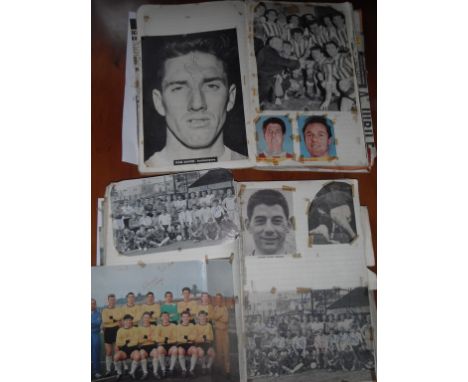 Early 1960s Football Autograph Collection: Vendor collected these two scrapbooks personally in the early 60s. They are small 