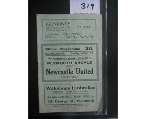 37/38  Plymouth Argyle v Newcastle United Football Programme: Good condition 24 page programme with no writing dated 2 4 1938