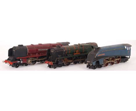 A collection of 3x vintage 00 gauge railway trainset locomotives - Hornby Dublo Sir Nigel Gresley '7', Hornby Dublo Barnstapl