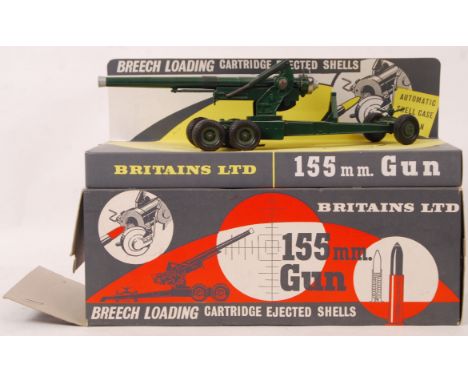 An original vintage Britains Ltd ' 155mm Gun ' 9745 model. Within the original box, with presentation display stand. With 'Br