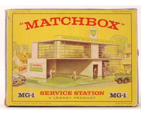 A rare vintage Matchbox Lesney diecast model car playset ' MG-1' BP Service Station. 100% complete and in near mint condition