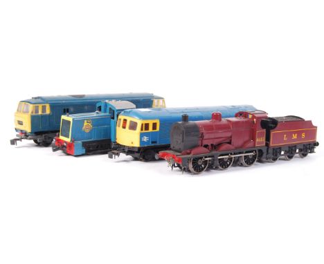 A collection of 4x vintage Lima 0 gauge railway trainset locomotives. To include LMS 4683 loco and tender, D6524, and two oth