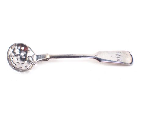 A Victorian silver fiddle pattern sift spoon, bearing the initials W E R, with rubbed hall mark, 0.30oz.