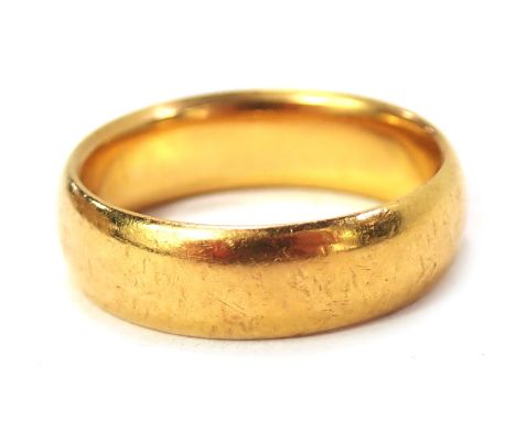 A 22ct gold wedding band, of plain design, ring size N½, 8.8g. 