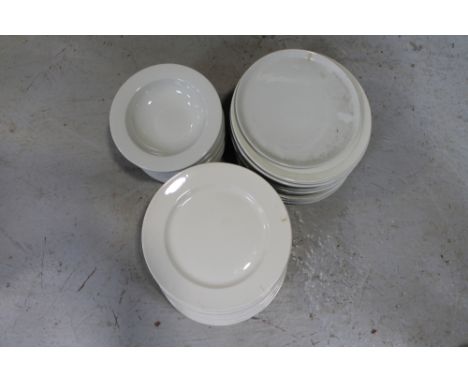 Sixty two assorted Churchill catering soup, dinner and pizza plates 
