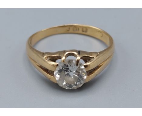 An 18ct gold solitaire Diamond ring, claw set, approx. 0.90ct, 3.9gms, ring size P 
