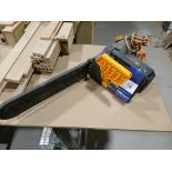 Titan TTC758CHN electric chainsaw
