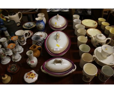 Two Royal Worcester tureens and a matching sucrier 