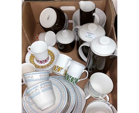 A Royal Doulton Floral Garland part dinner and tea service (approx 19 pieces) and a 1970's Royal Doulton brown and white part