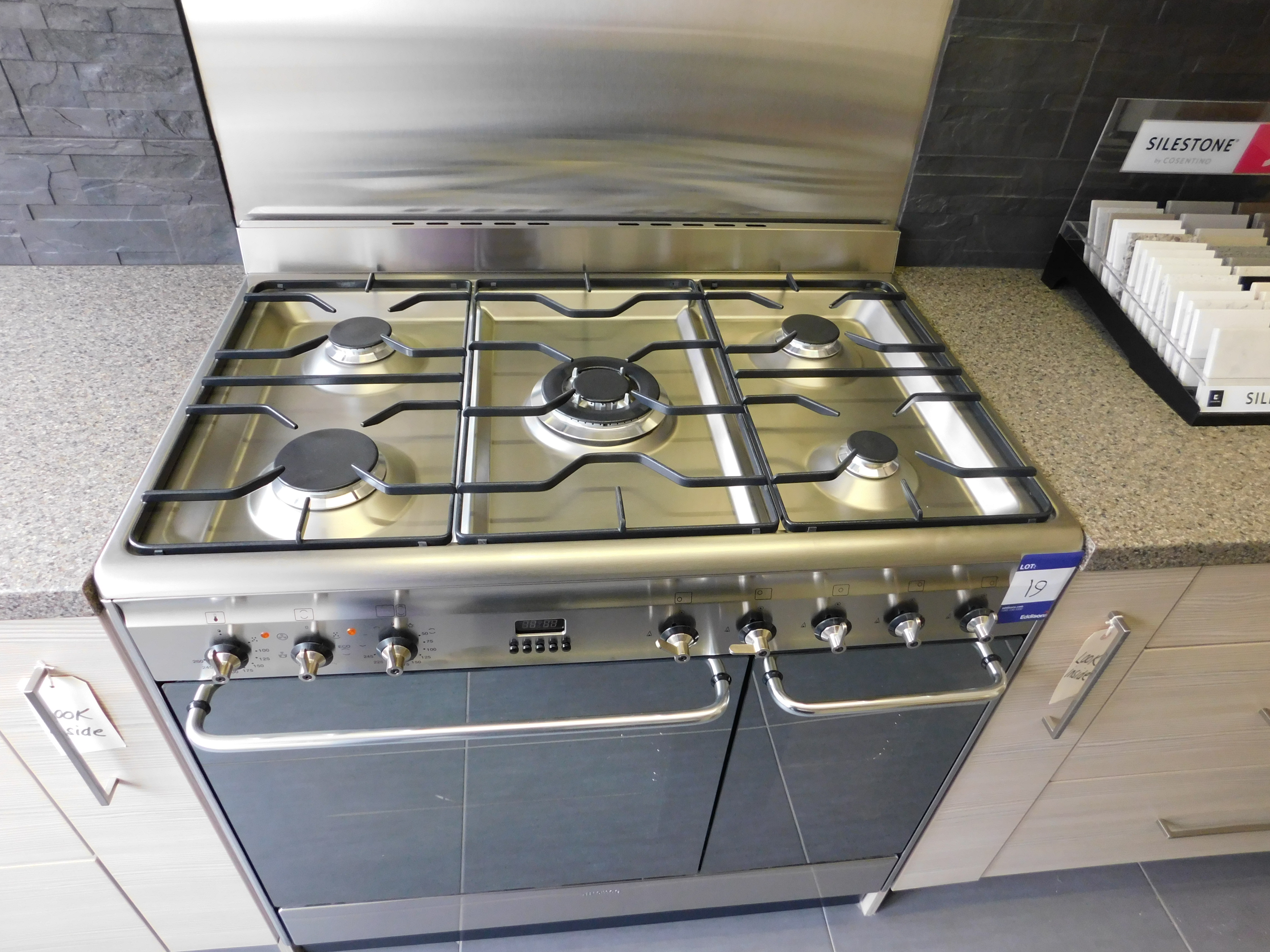 Smeg 4 burner gas hob with electric double oven and extractor