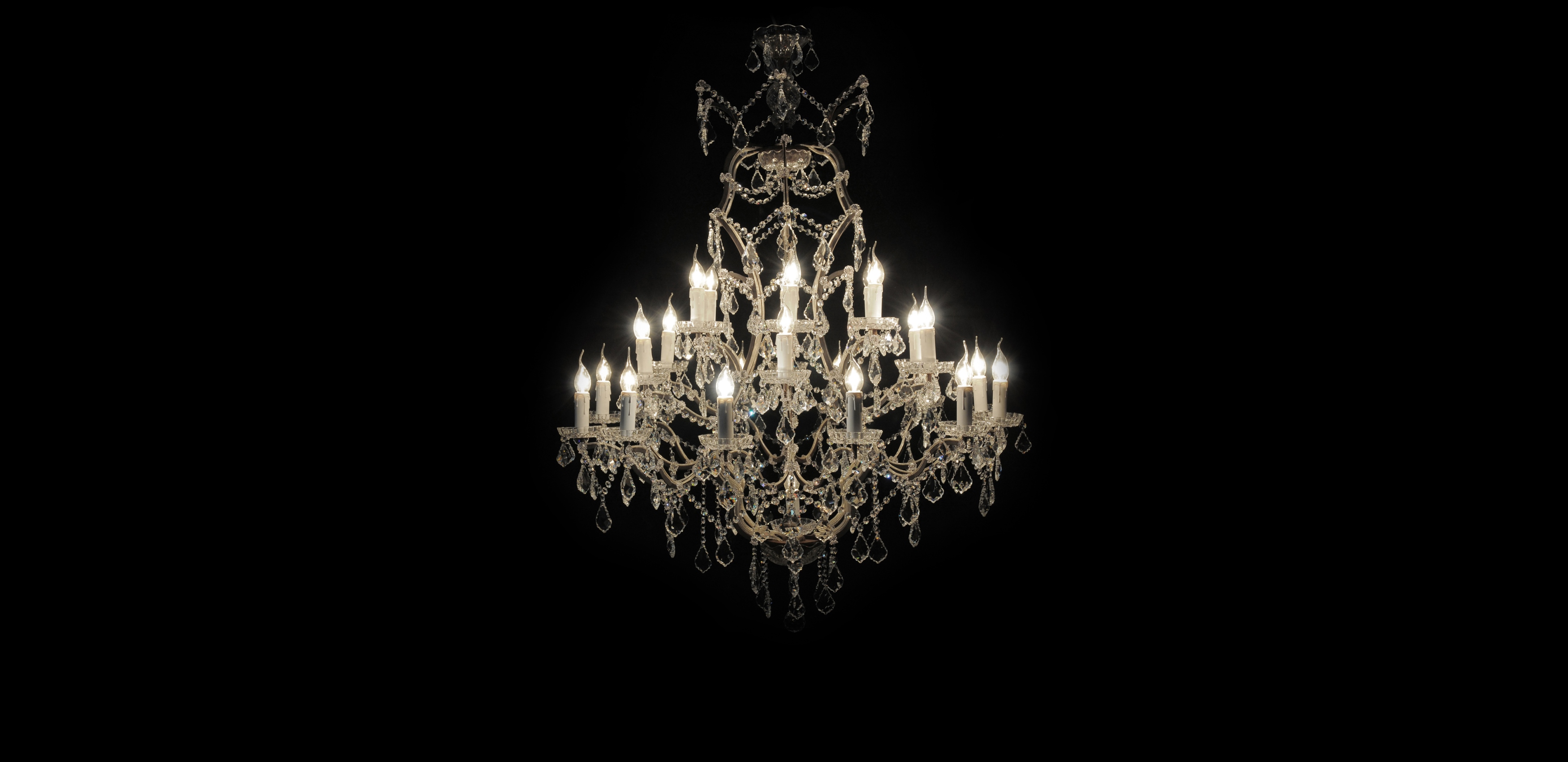 Auction Id 21269 Lot Number 346 Crystal Large Chandelier 102cm Bidding Information
