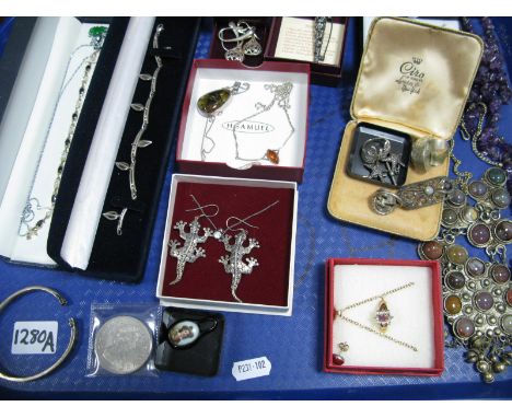 A Mixed Lot of Assorted Costume Jewellery, including a Marcasite ring, three further rings, starfish cufflinks, marcasite bro