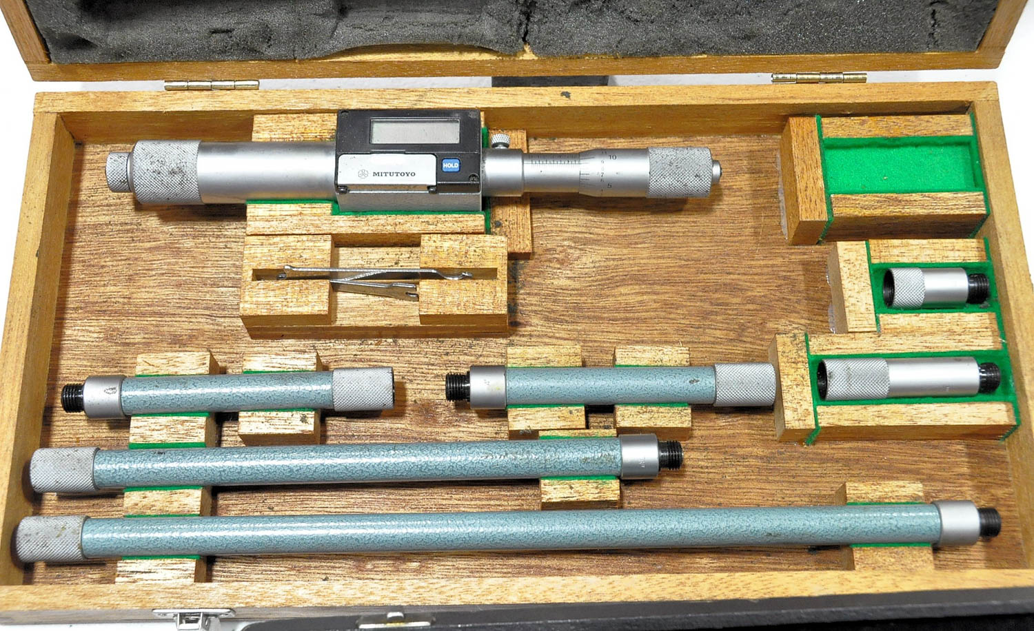 Mitutoyo Digital Inside Micrometer Set with Case
