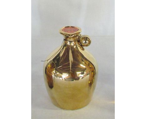 Uisage Beatha par excellence 21 year old single malt whisky in a ceramic gold crock/decanter 75 cl 43% proof