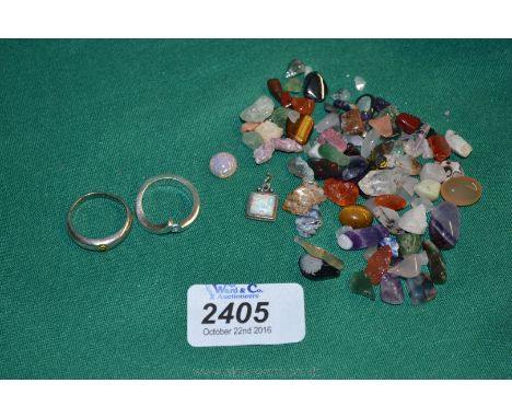 Miscellaneous jewellery including Opal set pendant, semi-precious gemstones, silver Peridot and Aquamarine rings, etc.