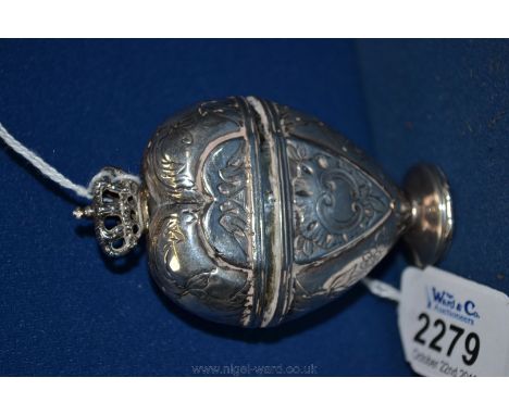 An attractive Danish silver heart shape spice box with crown finial (hovedvandsaeg). Mid 18th century. Unmarked.