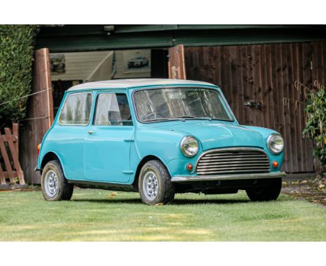 Rare Super De Luxe Mk 1 from long term storage in a private Collection and in need of recommissioning. Offered without reserv
