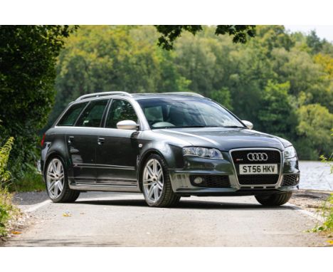 A handsome and generously specified example of Audi’s thrilling V8-powered performance estate. 4.2-litre, naturally-aspirated