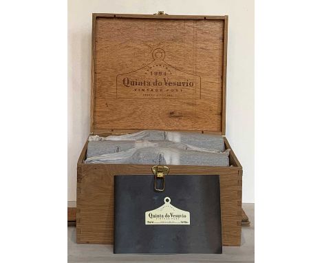 6 Bottles Quinta do Vesuvio Vintage Port 1994 (all b/n or above) presented in Original Varnished and Polished Wood Casket tog